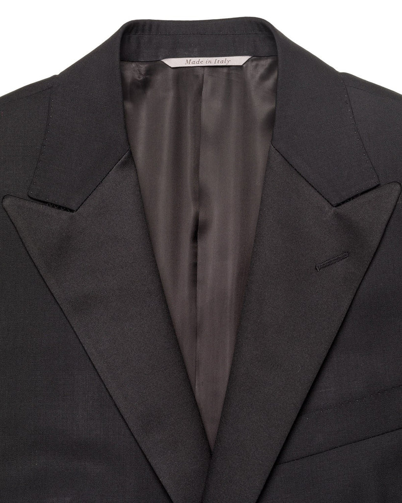 Smoking, Black Tie