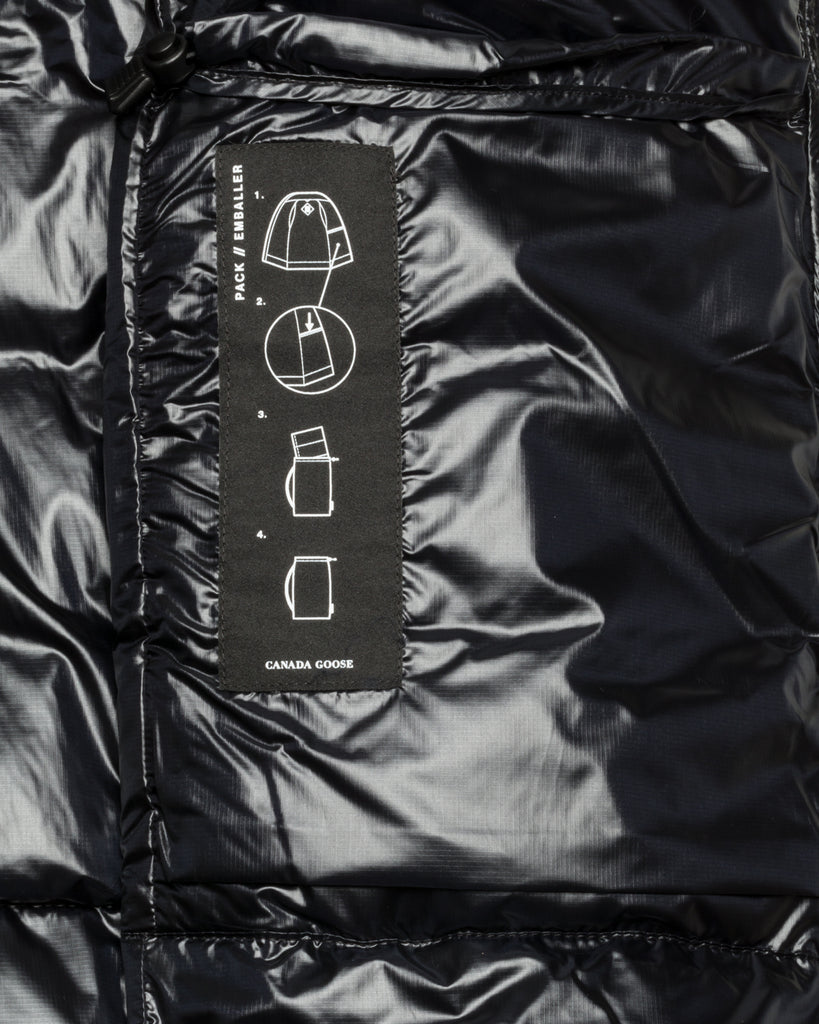 Daunengilet, Crofton Vest TEI1