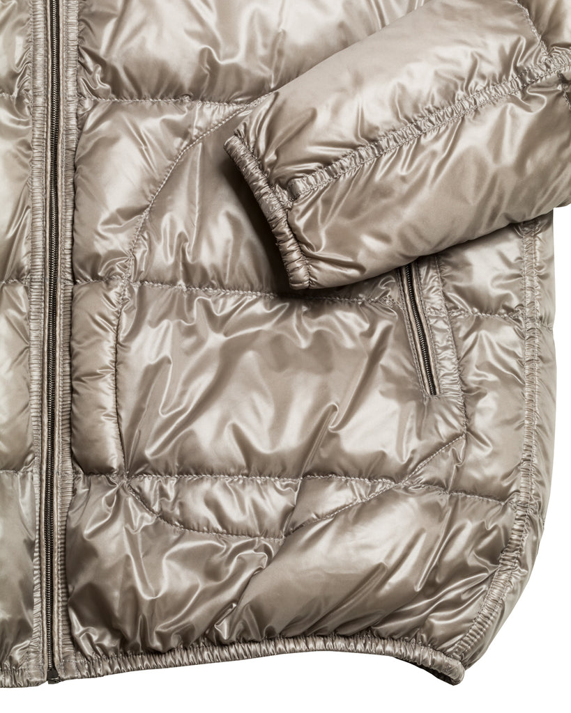 Ultraleichte Daunenjacke