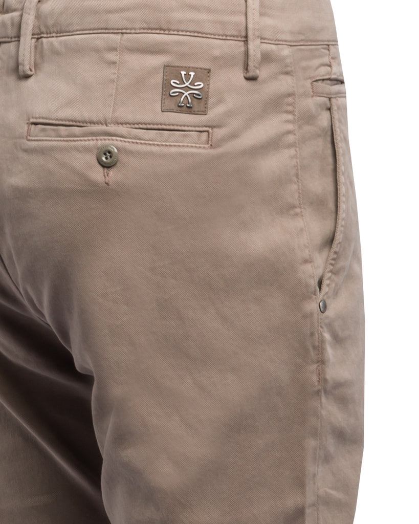 Chino, Schnitt BOBBY