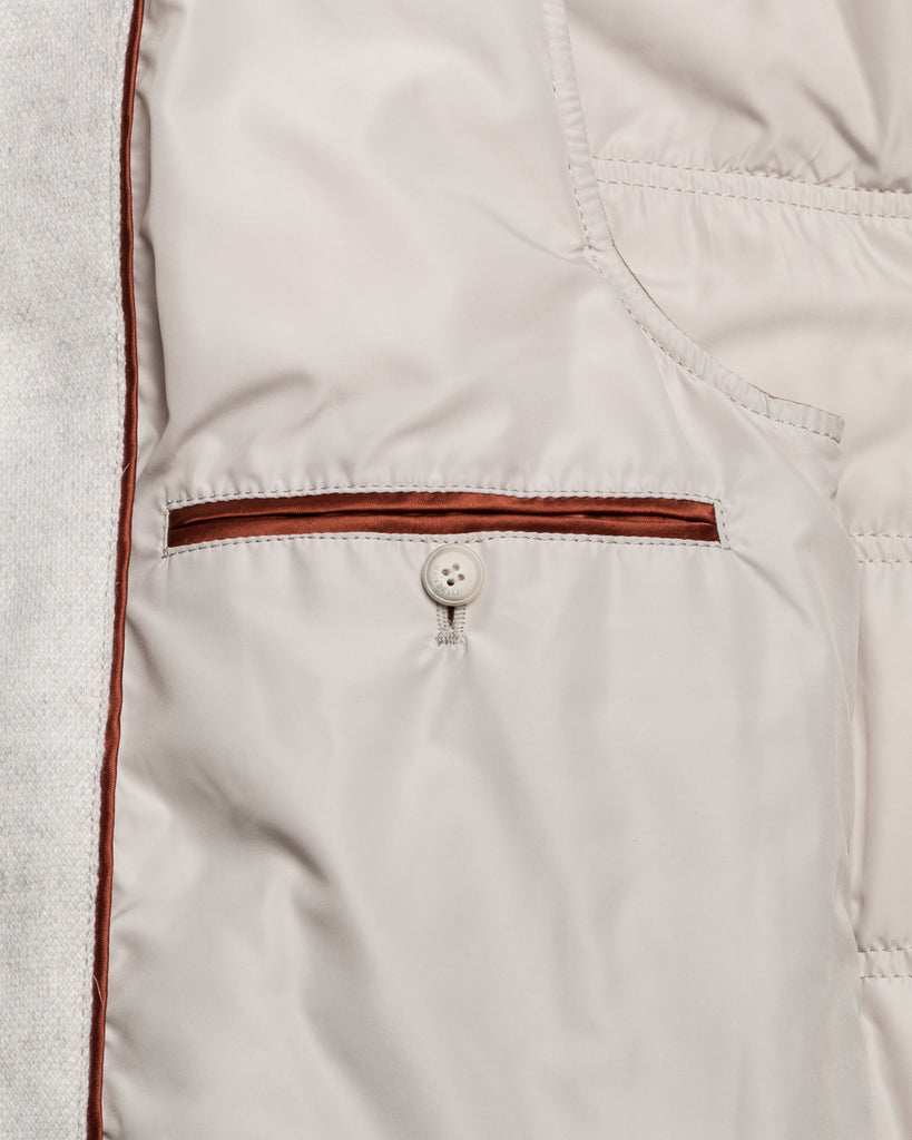 Daunengilet, Ziegenleder