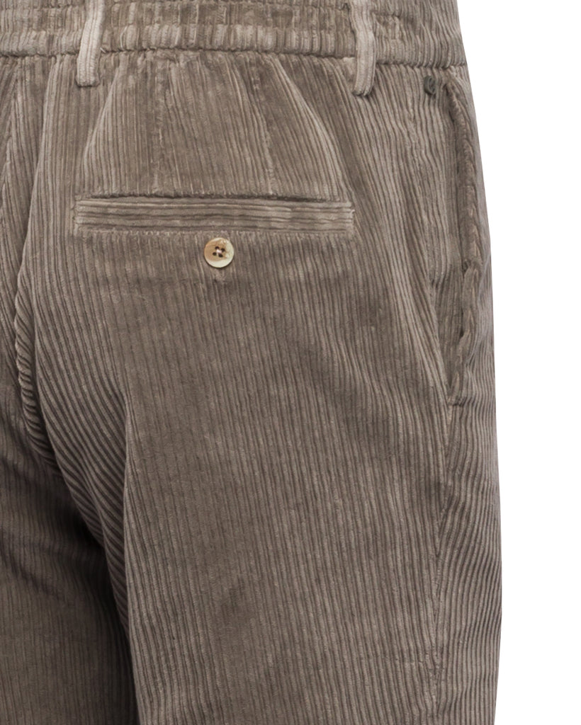 Cordhose, Comfort Fit